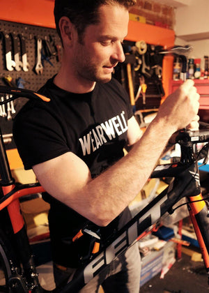 Team T-shirt Black | Men - Clubhouse Collection - T Shirt - Wearwell Cycle Company